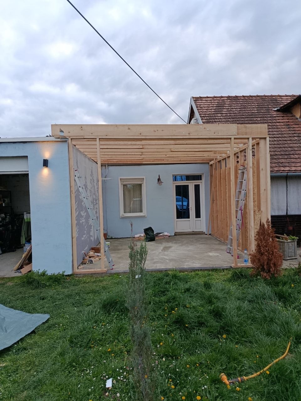 Montažna dogradnja · Futog